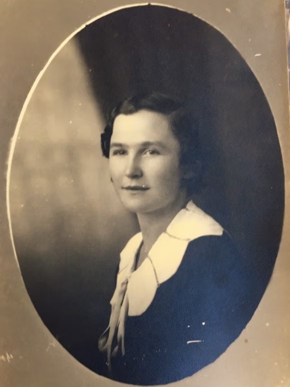 Família de Alexandre Klamas, retrato oval